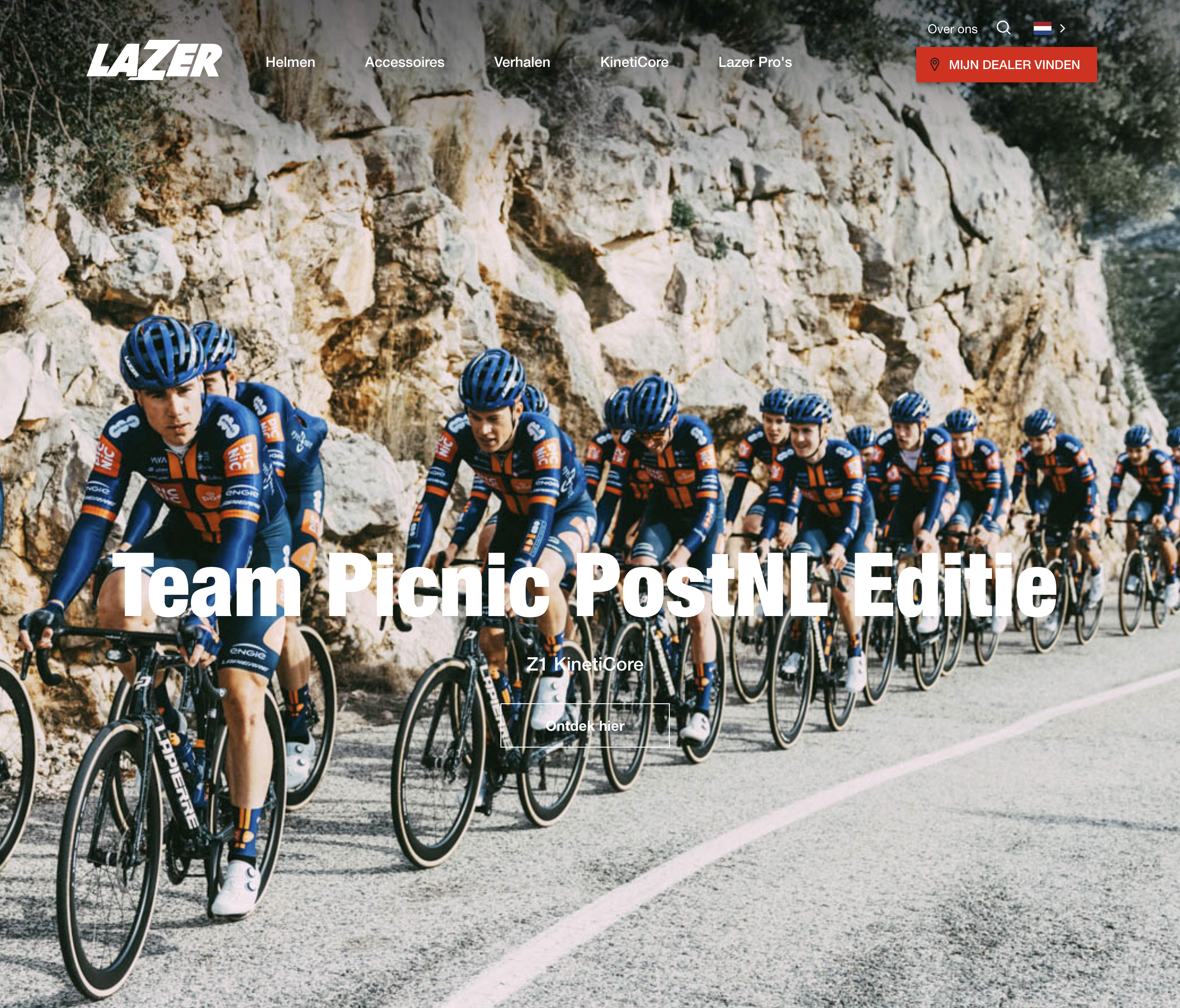 Lazer helm website met productkenmerken en interactieve elementen